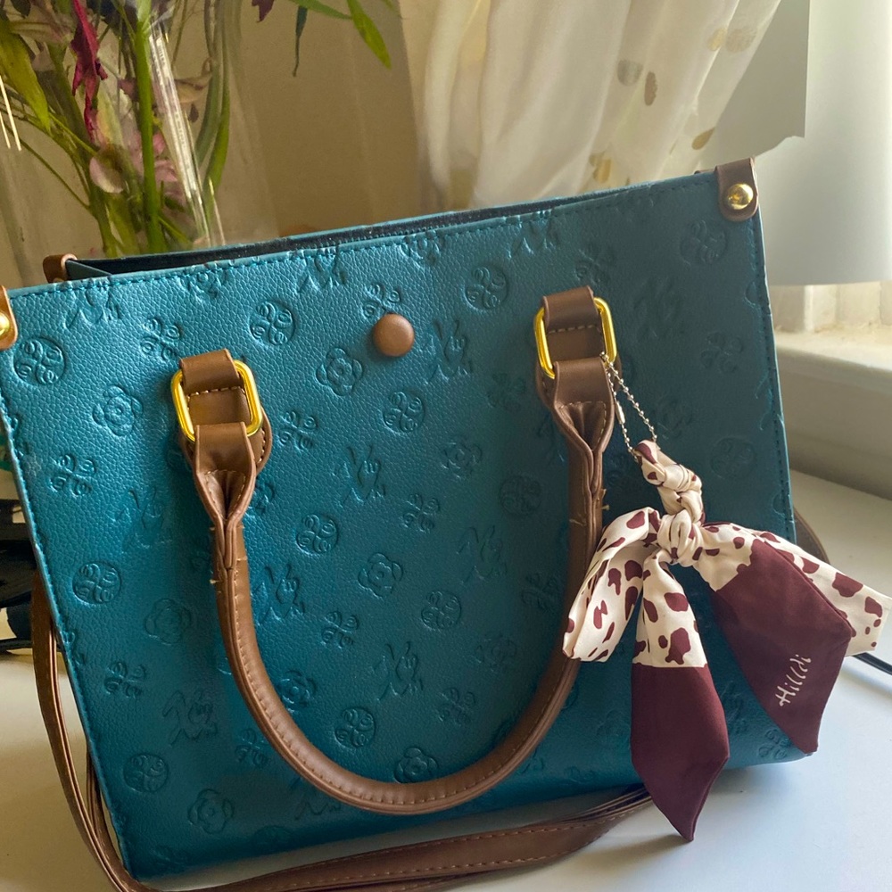 Brown and turquoise leather women purse